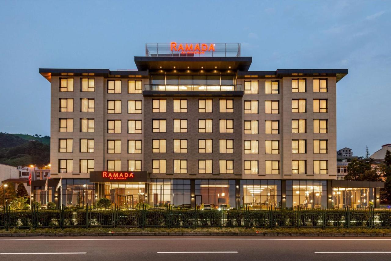 Ramada By Wyndham Rize Findikli Hotell Exteriör bild