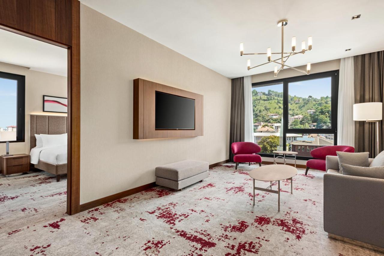 Ramada By Wyndham Rize Findikli Hotell Exteriör bild