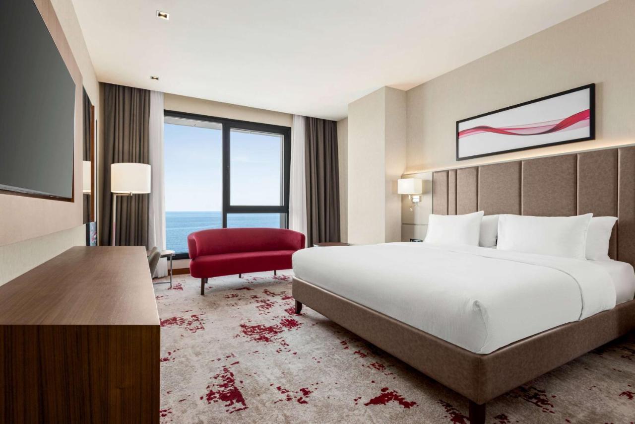 Ramada By Wyndham Rize Findikli Hotell Exteriör bild