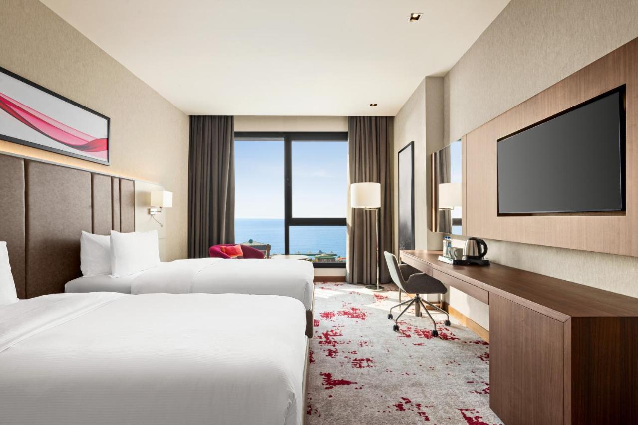 Ramada By Wyndham Rize Findikli Hotell Exteriör bild